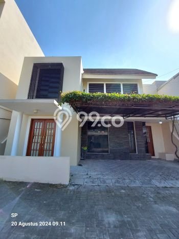Dijual Hunian Rumah Terawat 4 Kamar di Maguwoharjo, Yogyakarta Dijual Hunian Rumah Terawat 4 Kamar di Maguwoharjo, Yogyakarta