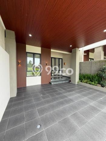 Rumah Strategis Modern Lb 175m2 di Ngaglik, Sleman Rumah Strategis Modern Lb 175m2 di Ngaglik, Sleman