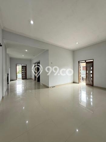 Jual Rumah Bagus Siap Huni LB 330m2 di Sewon, Bantul Jual Rumah Bagus Siap Huni LB 330m2 di Sewon, Bantul