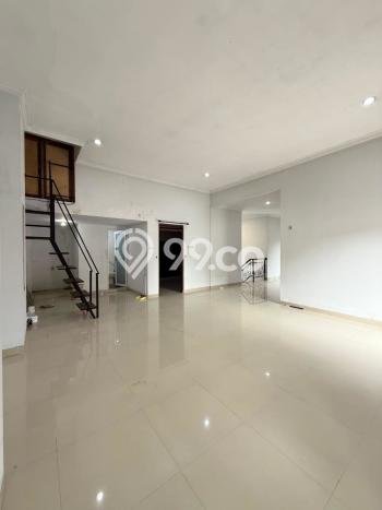 Jual Rumah Bagus Siap Huni LB 330m2 di Sewon, Bantul Jual Rumah Bagus Siap Huni LB 330m2 di Sewon, Bantul