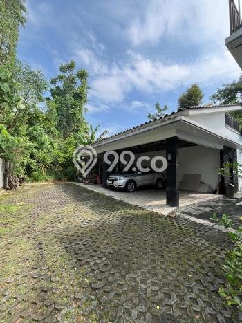 HARGA SPECIAL! Rumah Asri area Depok, Sleman, LT 844m2m² Bangunan 505m2m² Bisa Nego! HARGA SPECIAL! Rumah Asri area Depok, Sleman, LT 844m2m² Bangunan 505m2m² Bisa Nego!