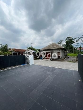 Rumah Strategis Modern Lb 100m2 di Ngaglik, Sleman Rumah Strategis Modern Lb 100m2 di Ngaglik, Sleman