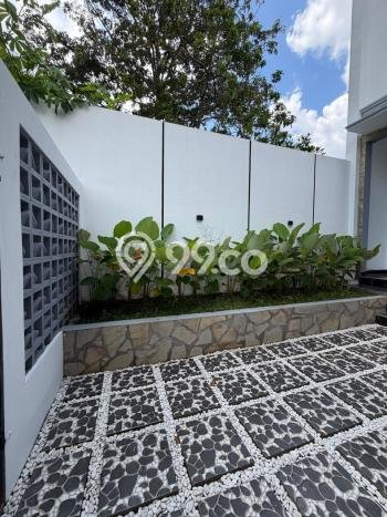 Rumah Modern Cantik 4 Kamar Siap Huni di Ngaglik Rumah Modern Cantik 4 Kamar Siap Huni di Ngaglik