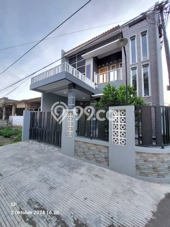 Rumah Modern Minimalis 4 KT Bisa Langsung Pindah di Kalasan Rumah Modern Minimalis 4 KT Bisa Langsung Pindah di Kalasan