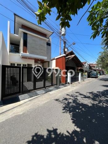 Rumah Modern Minimalis 4 KT Bisa Langsung Pindah di Banguntapan Rumah Modern Minimalis 4 KT Bisa Langsung Pindah di Banguntapan