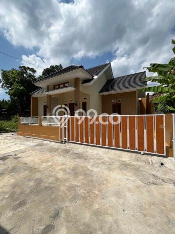 Dijual Cepat Rumah Favorit Siap Huni LB 65m2 di Sleman, Sleman Dijual Cepat Rumah Favorit Siap Huni LB 65m2 di Sleman, Sleman