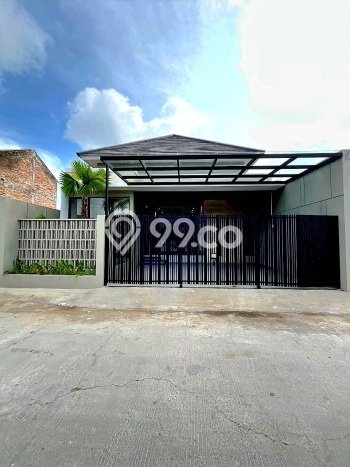 HOT LISTING! Rumah Ready Stock di Kalasan, Sleman, Luas 131m2m² Bangunan 94m2m² HOT LISTING! Rumah Ready Stock di Kalasan, Sleman, Luas 131m2m² Bangunan 94m2m²