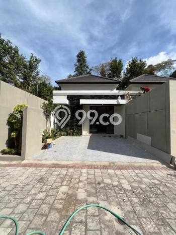 Jual Rumah Strategis Bagus Punya 4 KT di Ngaglik Sleman SHM Jual Rumah Strategis Bagus Punya 4 KT di Ngaglik Sleman SHM