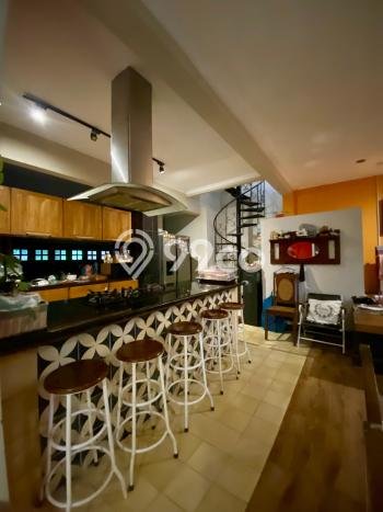 PRIME LOCATION! Rumah Strategis di Gamping, Luas 396m2m² LB 465m2m² PRIME LOCATION! Rumah Strategis di Gamping, Luas 396m2m² LB 465m2m²