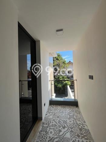 Rumah Modern Minimalis 4 KT Bisa Langsung Pindah di Banguntapan Rumah Modern Minimalis 4 KT Bisa Langsung Pindah di Banguntapan