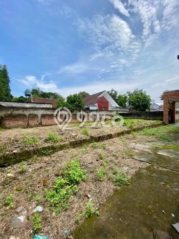 Tanah di , Luas 701m2m², Lokasi Strategis, Lingkungan Asri Tanah di , Luas 701m2m², Lokasi Strategis, Lingkungan Asri