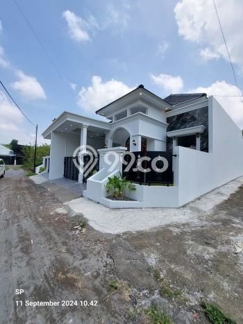 Rumah Modern Cantik 3 KT Siap Huni di Ngaglik Rumah Modern Cantik 3 KT Siap Huni di Ngaglik