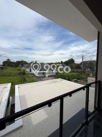 Rumah Strategis Modern Lb 175m2 di Ngaglik, Sleman Rumah Strategis Modern Lb 175m2 di Ngaglik, Sleman
