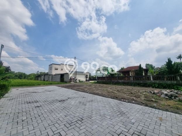 Dijual Tanah Area Berkembang di , Luas 179m2m², Dekat Yogyakarta, Yogyakarta Dijual Tanah Area Berkembang di , Luas 179m2m², Dekat Yogyakarta, Yogyakarta