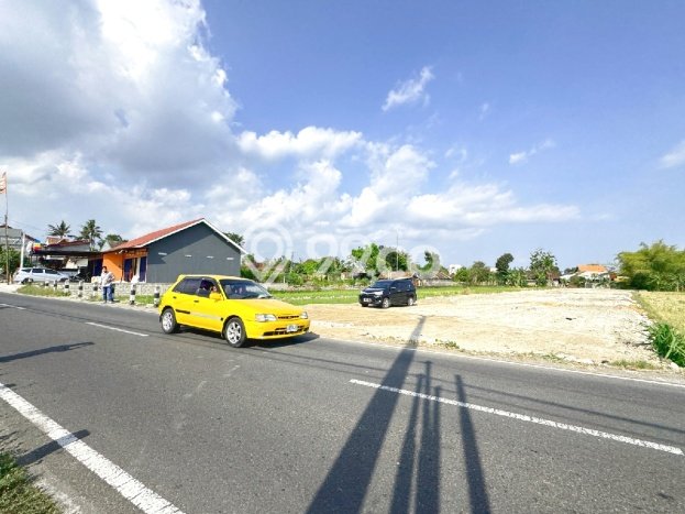 Tanah Komersial di Godean, Luas 295m2m², Lokasi Strategis Tanah Komersial di Godean, Luas 295m2m², Lokasi Strategis