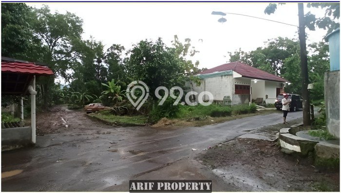 Jual Tanah Kawasan Moyudan, Luas 184m², Lingkungan Asri, Kontur Datar Jual Tanah Kawasan Moyudan, Luas 184m², Lingkungan Asri, Kontur Datar