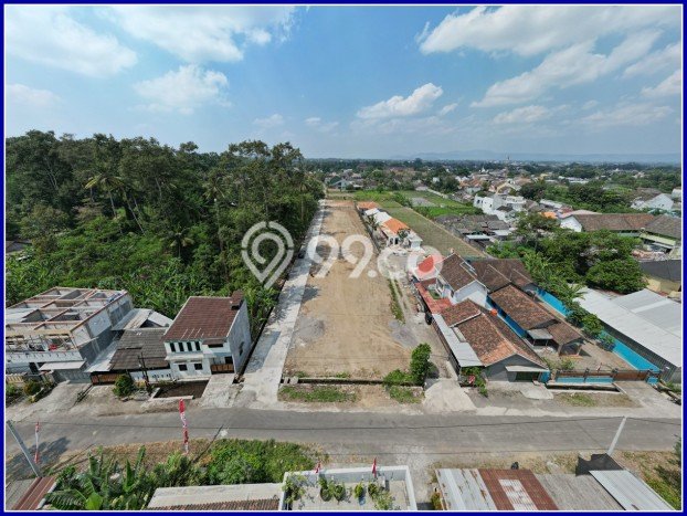Lahan Strategis di Sleman Dijual dengan Luas 205m2 Lahan Strategis di Sleman Dijual dengan Luas 205m2