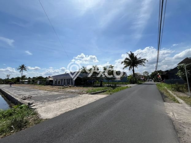 Tanah Lokasi Strategis Kawasan Sleman, Luas 353m2m², Dekat ke Fasilitas Tanah Lokasi Strategis Kawasan Sleman, Luas 353m2m², Dekat ke Fasilitas