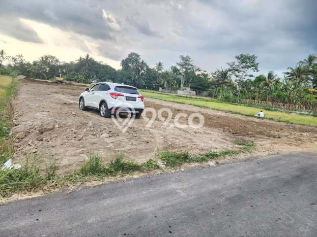 Dijual Tanah Kawasan Komersial di Ngaglik, Luas 126m2m², Ideal untuk Pengembangan Dijual Tanah Kawasan Komersial di Ngaglik, Luas 126m2m², Ideal untuk Pengembangan