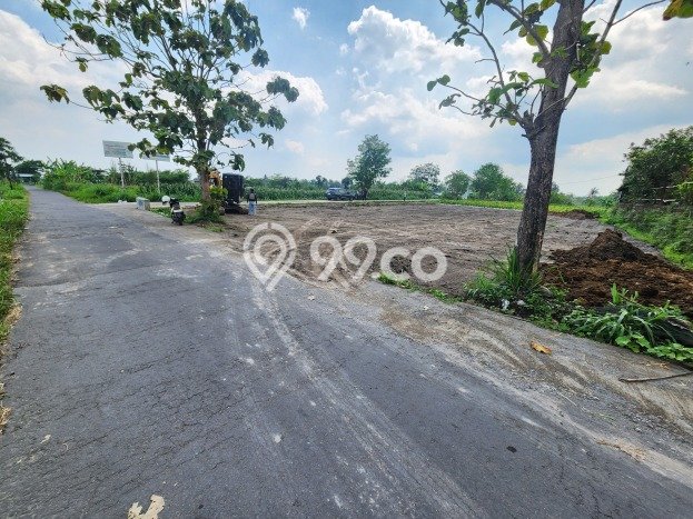 HARGA TERBAIK! Tanah Kawasan Sleman, Luas 308m2m², Lokasi Premium HARGA TERBAIK! Tanah Kawasan Sleman, Luas 308m2m², Lokasi Premium