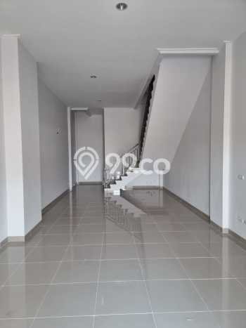 Untuk Disewa Ruko di Kelapa Gading Jakarta Utara LT 67m2, LB 270m2 Untuk Disewa Ruko di Kelapa Gading Jakarta Utara LT 67m2, LB 270m2