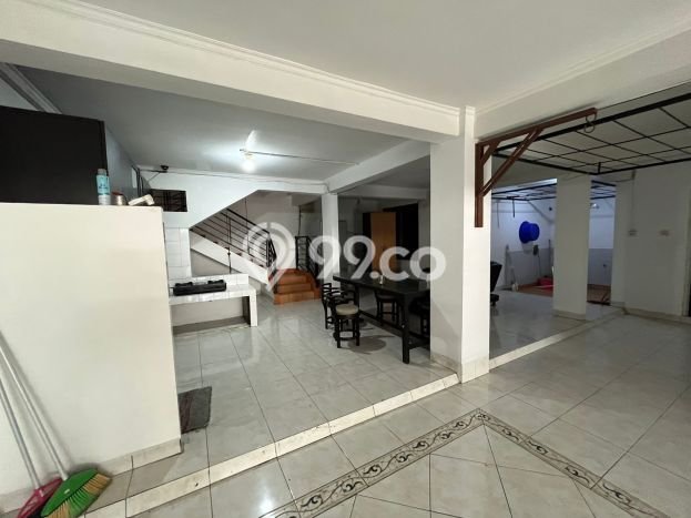 Rumah Mewah Siap Huni LT 170m2 di Kelapa Gading, Jakarta Utara Rumah Mewah Siap Huni LT 170m2 di Kelapa Gading, Jakarta Utara