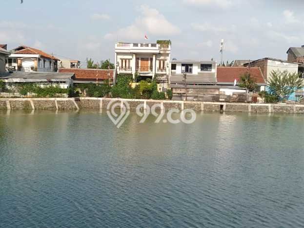 Hunian Mewah Siap Huni LT 180m2 di Jatinegara, Jakarta Timur Hunian Mewah Siap Huni LT 180m2 di Jatinegara, Jakarta Timur