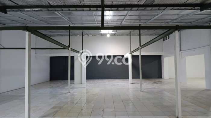 Gudang Bagus Dijual LB 367m2 Lokasi Strategis Bandung Area Cocok untuk Berbisnis Gudang Bagus Dijual LB 367m2 Lokasi Strategis Bandung Area Cocok untuk Berbisnis