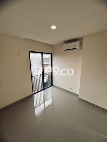 Rumah Minimalis 3 KT di Gading Serpong Tangerang Unfurnished Rumah Minimalis 3 KT di Gading Serpong Tangerang Unfurnished