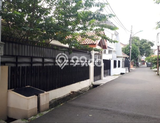 Ready to Use! Luxury House LT 180m2 Desain Modern di Rawamangun Ready to Use! Luxury House LT 180m2 Desain Modern di Rawamangun