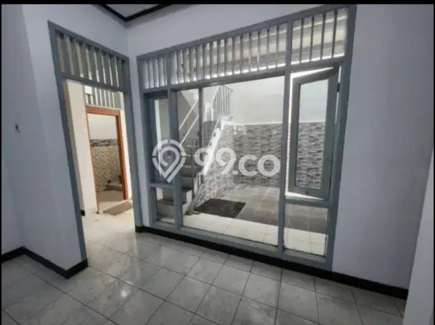 Rumah area Tebet, 4 KT, Area Strategis, LT 150m² LB 200m² Rumah area Tebet, 4 KT, Area Strategis, LT 150m² LB 200m²