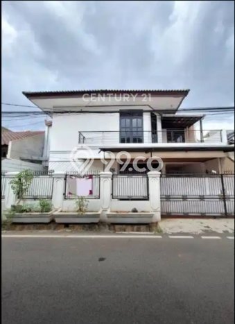 Jual Rumah Luas Elegan Dengan View Eksklusif di Rawamangun, Jakarta Timur Jual Rumah Luas Elegan Dengan View Eksklusif di Rawamangun, Jakarta Timur