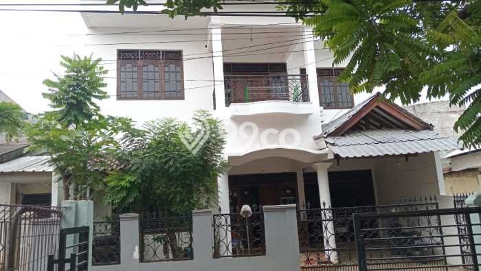 Ready to Use! Luxury House LT 210m2 Desain Modern di Margonda Ready to Use! Luxury House LT 210m2 Desain Modern di Margonda
