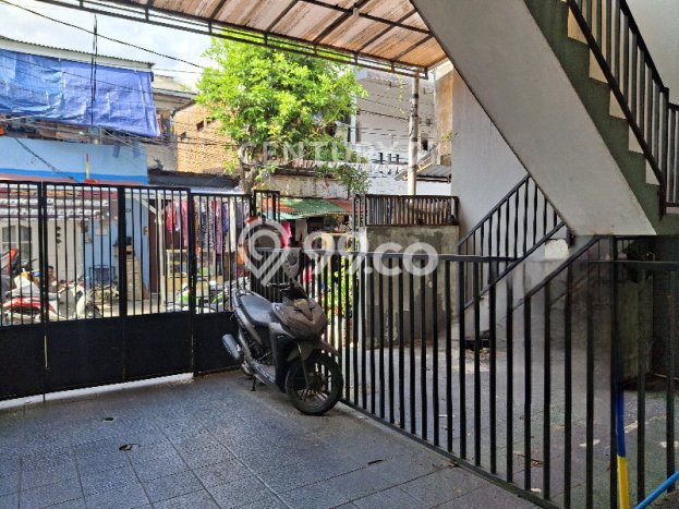 Siap Huni Hunian Elit 10 Kamar di Johar Baru Dekat ke Mana Pun Siap Huni Hunian Elit 10 Kamar di Johar Baru Dekat ke Mana Pun