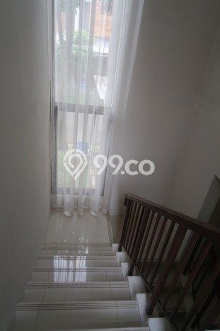 Disewakan Rumah Murah di BSD City Tangerang Punya 3 Kamar Tidur Disewakan Rumah Murah di BSD City Tangerang Punya 3 Kamar Tidur