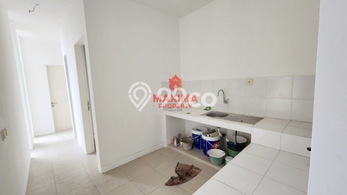 Rumah di Sambiroto, Semarang, LT 280m2m² Bangunan 231m2m² Rumah di Sambiroto, Semarang, LT 280m2m² Bangunan 231m2m²