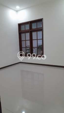 Rumah LB 300m² Dekat dengan Akses Transportasi, Semarang - Harga Menarik Rumah LB 300m² Dekat dengan Akses Transportasi, Semarang - Harga Menarik