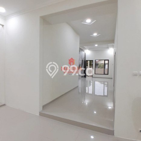 Jual Rumah Bagus Siap Huni LB 180m2 di Semarang Barat, Semarang Jual Rumah Bagus Siap Huni LB 180m2 di Semarang Barat, Semarang