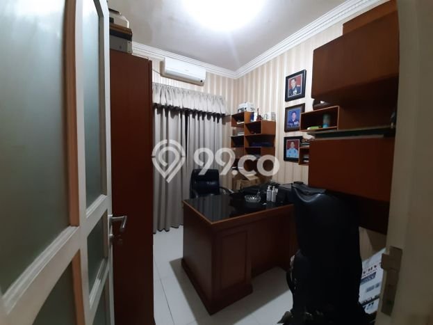 Jual Rumah Mewah Elegan Dengan View Eksklusif di Condet, Jakarta Timur Jual Rumah Mewah Elegan Dengan View Eksklusif di Condet, Jakarta Timur