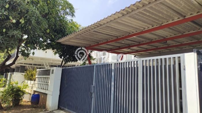 Rumah Mewah LB 220m2 Siap Huni Desain Elegan di Kota Wisata, Jakarta Timur Rumah Mewah LB 220m2 Siap Huni Desain Elegan di Kota Wisata, Jakarta Timur