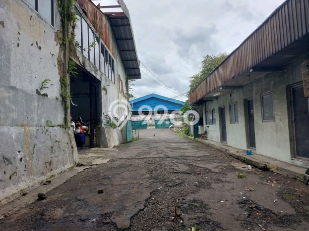 Gudang Dijual di Ciracas Jakarta Timur dengan Luas Bangunan 3790m2 Gudang Dijual di Ciracas Jakarta Timur dengan Luas Bangunan 3790m2