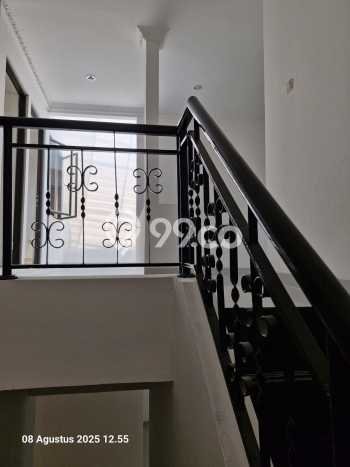 Rumah Minimalis 4 Kamar LT 144m2 di Kota Wisata Rumah Minimalis 4 Kamar LT 144m2 di Kota Wisata