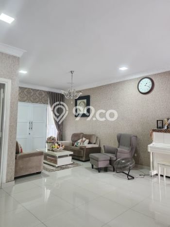 For Sale! Luxury House LT 300m2 Desain Elegan di Kota Wisata For Sale! Luxury House LT 300m2 Desain Elegan di Kota Wisata