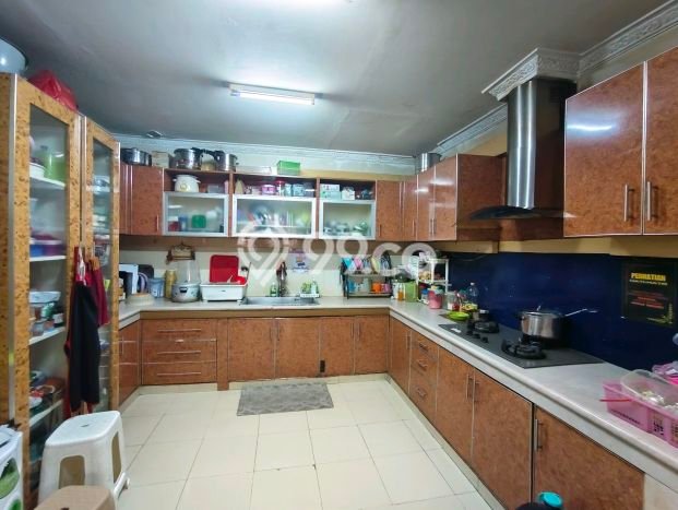 Hunian Mewah LB 500m2 Siap Huni Desain Elegan di Sunter, Jakarta Utara Hunian Mewah LB 500m2 Siap Huni Desain Elegan di Sunter, Jakarta Utara