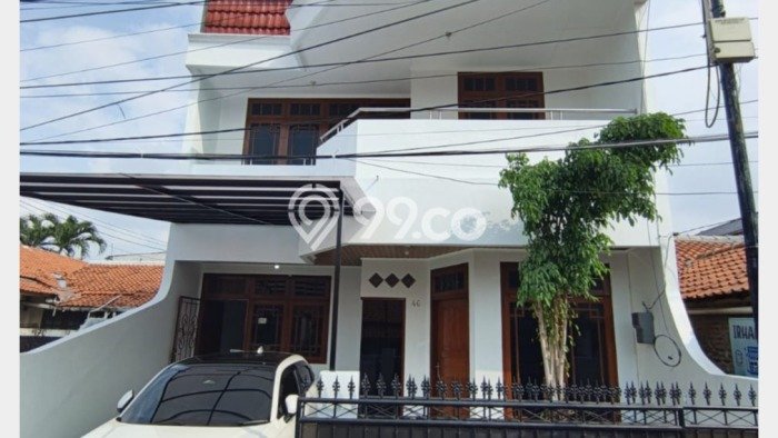 For Sale Hunian Rumah Terawat 4 Kamar di Klender, Jakarta Timur For Sale Hunian Rumah Terawat 4 Kamar di Klender, Jakarta Timur