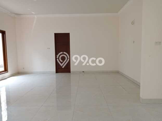 Rumah Eksklusif Dijual LT 392m2 di Duren Sawit, Jakarta Timur Rumah Eksklusif Dijual LT 392m2 di Duren Sawit, Jakarta Timur