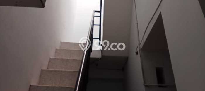 Dijual Rumah Luas Elegan Dengan View Cantik di Manyar, Surabaya Dijual Rumah Luas Elegan Dengan View Cantik di Manyar, Surabaya
