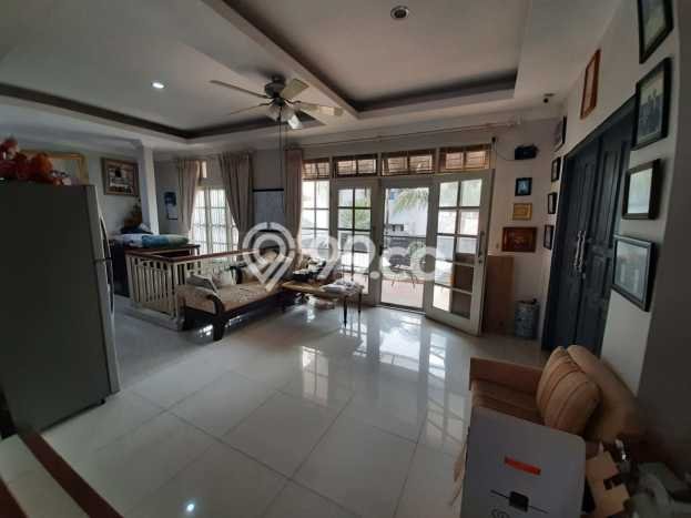 Dijual Rumah Luas Elegan Dengan View Cantik di Condet, Jakarta Timur Dijual Rumah Luas Elegan Dengan View Cantik di Condet, Jakarta Timur