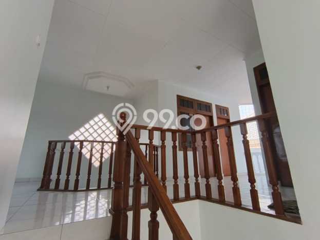 For Sale Hunian Rumah Terawat 4 Kamar di Klender, Jakarta Timur For Sale Hunian Rumah Terawat 4 Kamar di Klender, Jakarta Timur