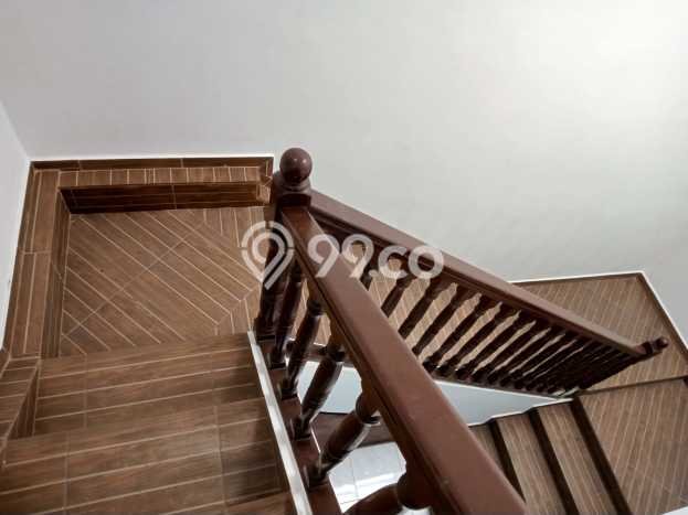 Rumah Modern 3 KT LT 135m2 di Cawang Rumah Modern 3 KT LT 135m2 di Cawang